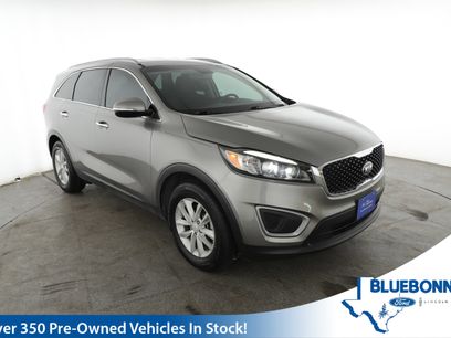 Used 2017 Kia Sorento LX w/ LX Convenience Package