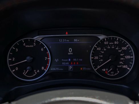 Used 2024 Nissan Altima 2.5 SR FWD image 27