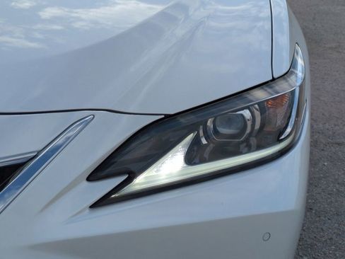 New 2025 Lexus ES 350 350 image 10