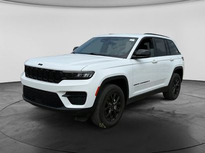 Used 2024 Jeep Grand Cherokee Altitude