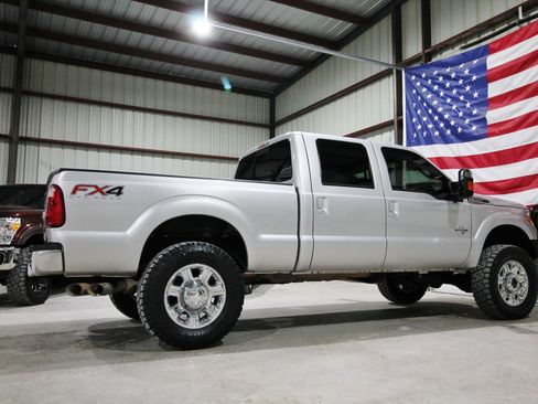 Used 2012 Ford F250 Lariat w/ Lariat Ultimate Pkg image 12