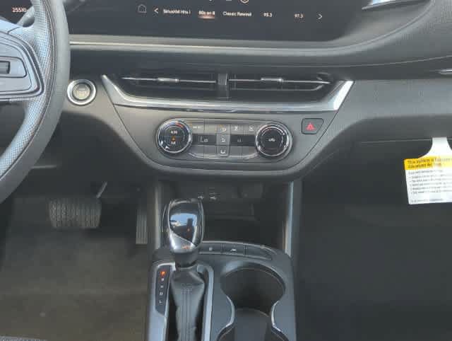 Used 2026 Buick Envista Preferred FWD image 27