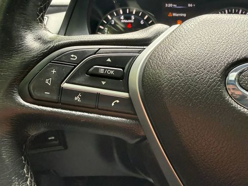 Used 2018 INFINITI Q50 Luxe w/ Essential Package (3.0T Luxe) AWD/4WD image 18