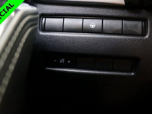 Used 2022 Nissan Rogue SV image 26