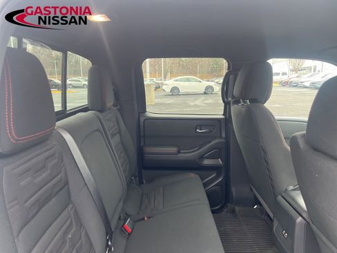 Used 2023 Nissan Frontier PRO-4X w/ Technology Package image 34