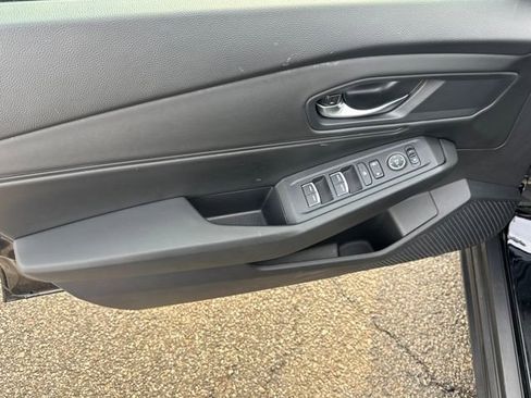 Used 2024 Honda Accord EX image 6