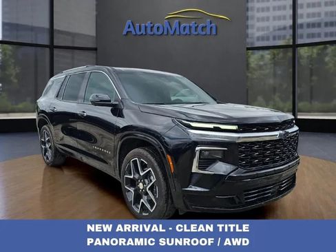 Used 2025 Chevrolet Traverse High Country w/ LPO, Floor Liner Package AWD/4WD image 1