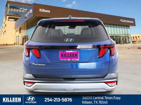 Used 2025 Hyundai Tucson SE image 8