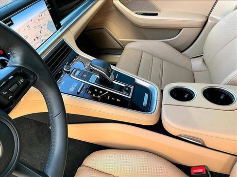 Used 2023 Porsche Panamera 4 image 15