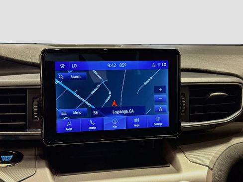 Used 2022 Ford Explorer XLT w/ Equipment Group 202A RWD image 13