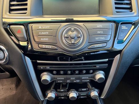 Used 2017 Nissan Pathfinder SV w/ Trailer Tow Package image 22