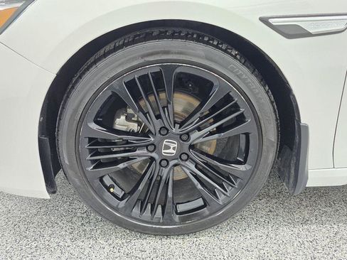 Used 2018 Honda Accord Touring image 16