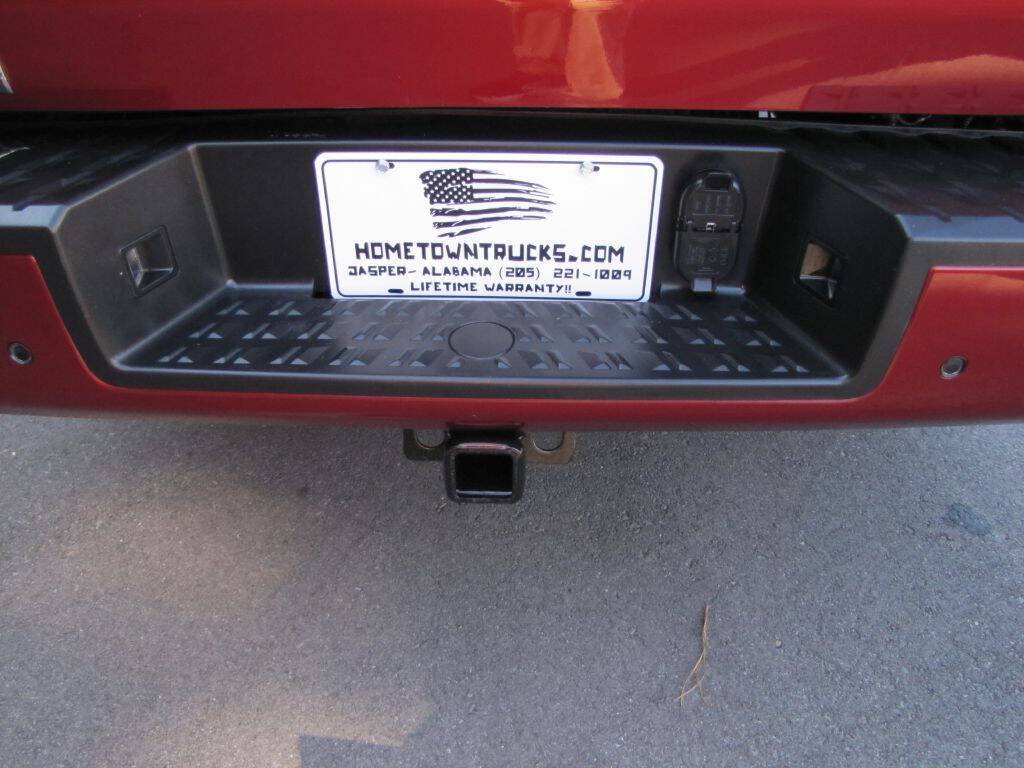 Used 2022 Nissan Titan Platinum Reserve w/ Moonroof Package AWD/4WD image 29