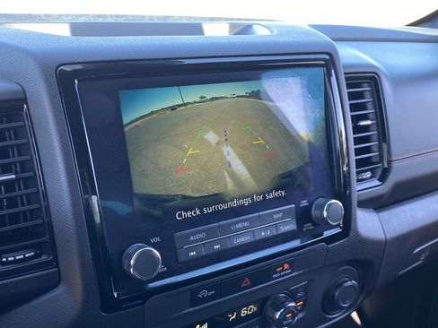 Used 2024 Nissan Frontier PRO-4X AWD/4WD image 22
