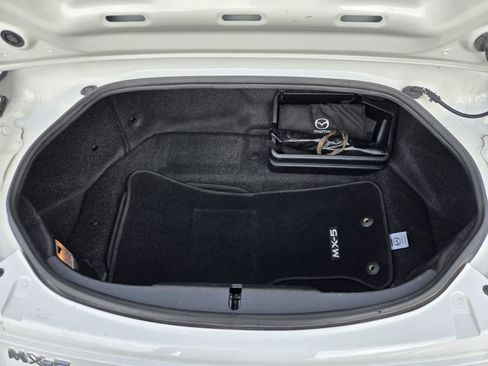 Used 2020 MAZDA MX-5 Miata RF Club RWD image 24