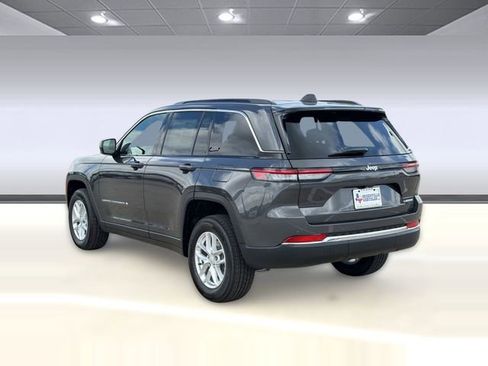 New 2026 Jeep Grand Cherokee Laredo RWD image 3