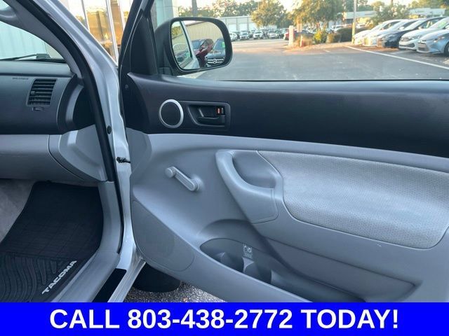 Used 2008 Toyota Tacoma 4x4 Regular Cab image 11