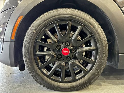 Used 2019 MINI Cooper 2-Door Hardtop w/ Premium Package FWD image 39
