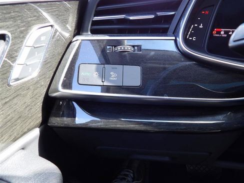 Used 2022 Audi Q7 3.0T Premium Plus image 23