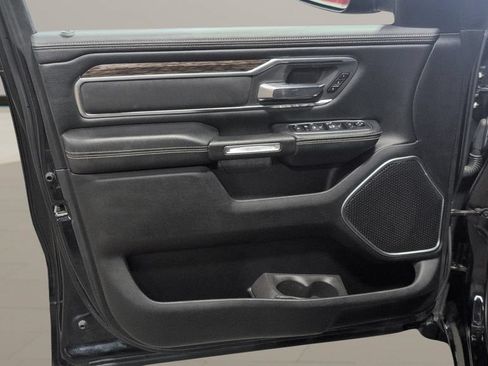 Used 2019 RAM 1500 Laramie AWD/4WD image 7