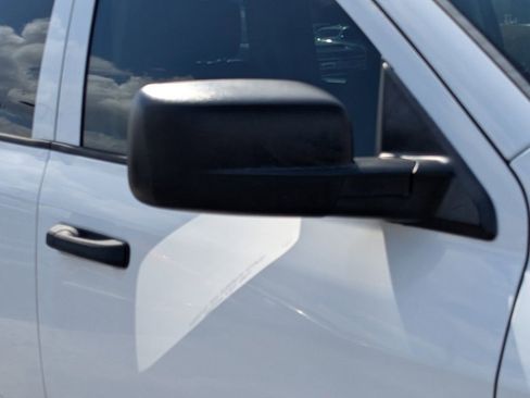 Used 2016 RAM 1500 Express image 10