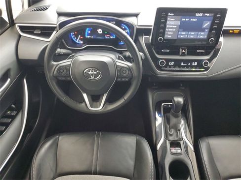 Used 2022 Toyota Corolla XSE image 17