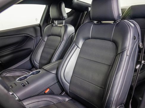 Used 2024 Ford Mustang GT Premium image 20