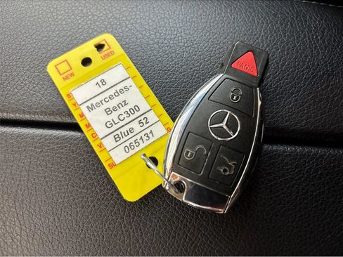 Used 2018 Mercedes-Benz GLC 300 4MATIC image 39