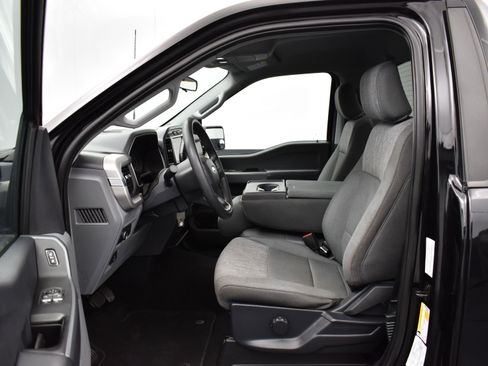 Used 2022 Ford F150 XLT image 8