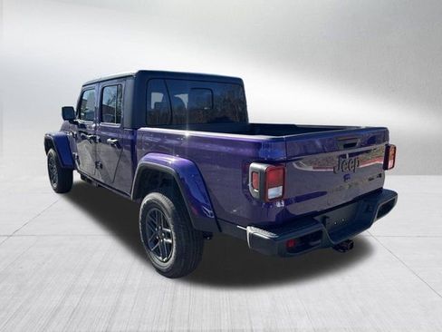 New 2026 Jeep Gladiator Sport image 7