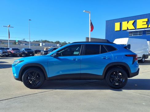 Used 2025 Chevrolet Trax ACTIV w/ Sunroof Package image 5