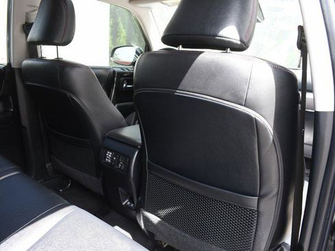 Certified 2021 Toyota 4Runner TRD Off-Road Premium w/ Moonroof Package image 28