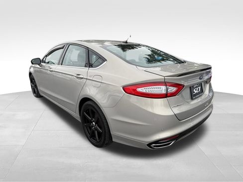 Used 2016 Ford Fusion SE AWD/4WD image 3