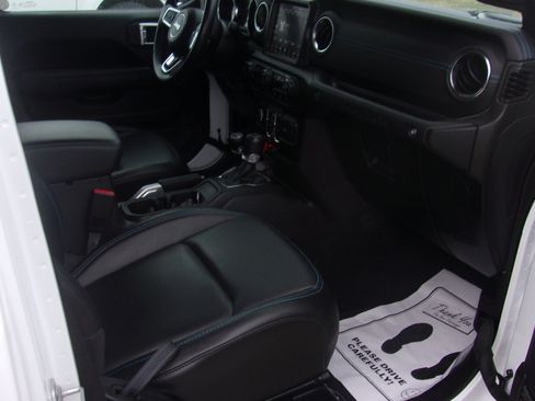 Used 2021 Jeep Wrangler Unlimited Rubicon 4xe w/ Safety Group image 5