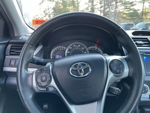 Used 2013 Toyota Camry SE image 15