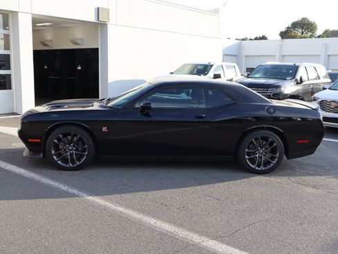 Used 2021 Dodge Challenger R/T Scat Pack RWD image 7