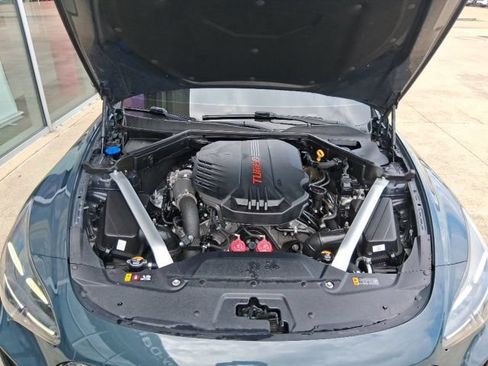 Used 2022 Kia Stinger GT1 AWD/4WD image 4