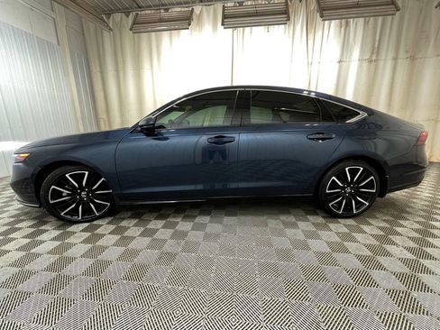 Used 2024 Honda Accord Touring image 19