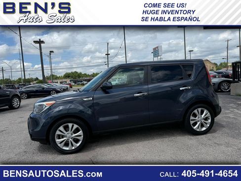 Used 2016 Kia Soul + image 1