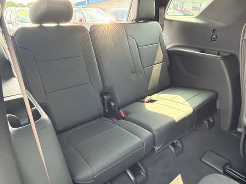 Certified 2024 Chevrolet Traverse LT w/ LPO, Floor Liner Package AWD/4WD image 25