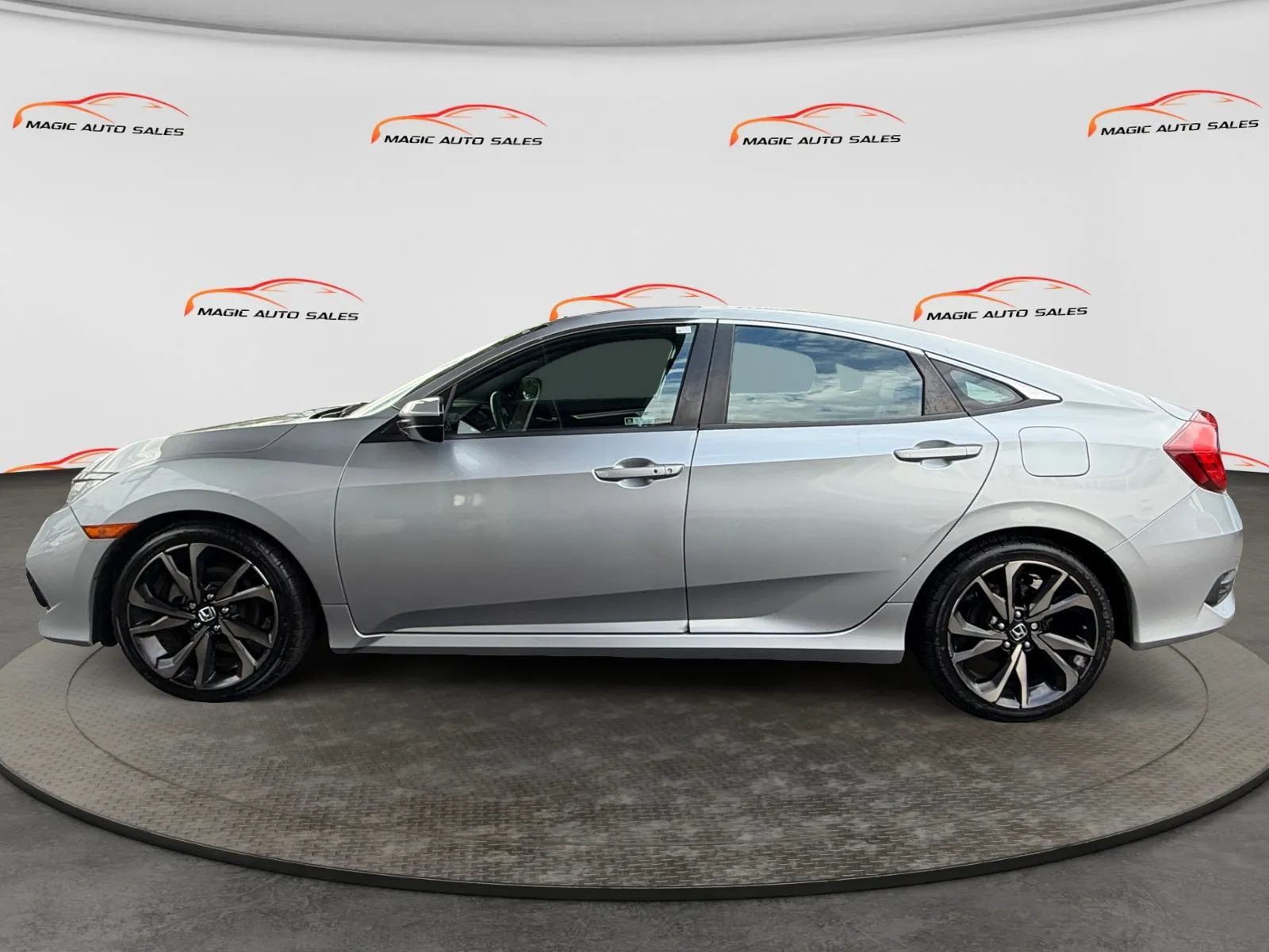 Used 2020 Honda Civic Sport image 7