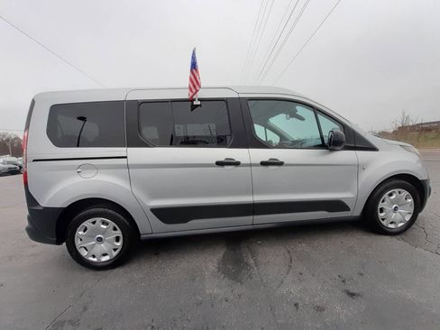Used 2016 Ford Transit Connect XL image 5