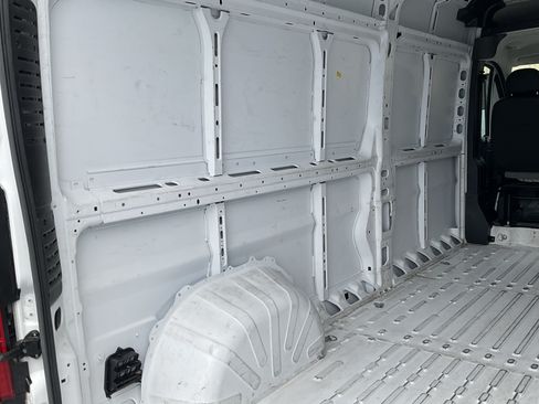 Used 2025 RAM ProMaster 2500 w/ Convenience Group FWD image 34