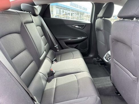 Certified 2025 Chevrolet Malibu LT image 9