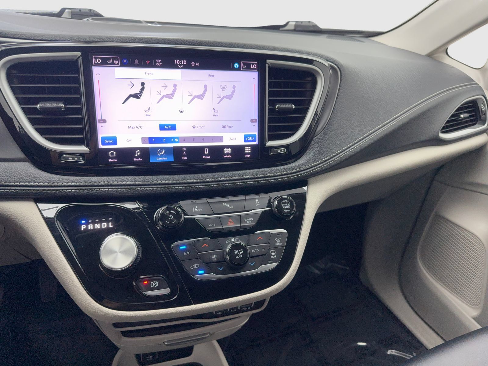 Used 2024 Chrysler Pacifica Limited FWD image 24