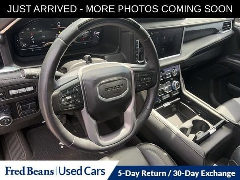 Used 2023 GMC Yukon Denali w/ Denali Reserve Package AWD/4WD image 10