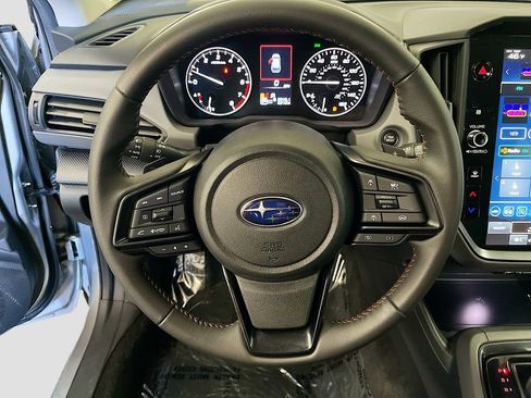 Used 2025 Subaru Crosstrek 2.5i Limited w/ Crosstrek Mirror Package image 11