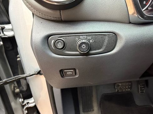 Used 2021 Chevrolet Blazer LT image 21