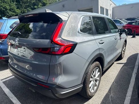Used 2026 Honda CR-V EX image 2