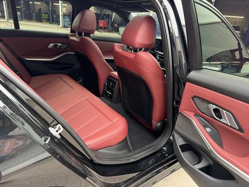 Used 2025 BMW M340i xDrive w/ Premium Package image 31